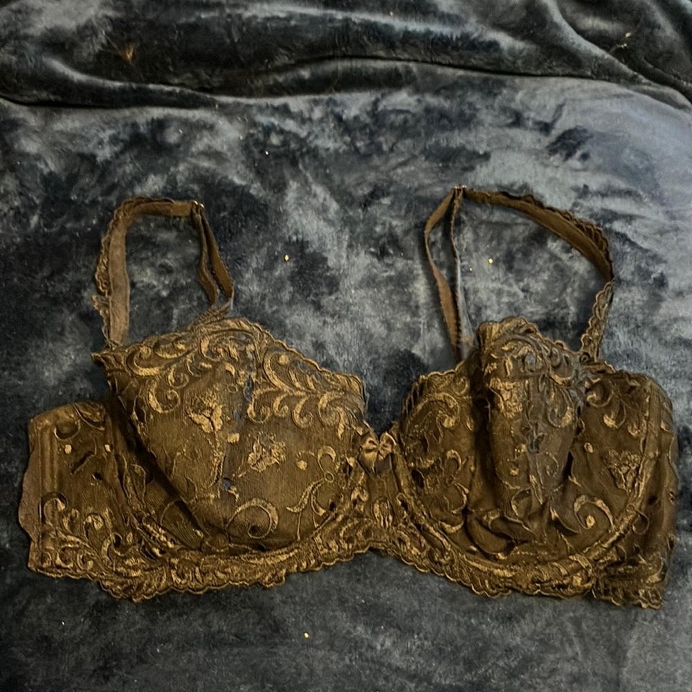 Black bra new without tags!